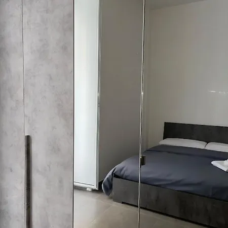 House Naples