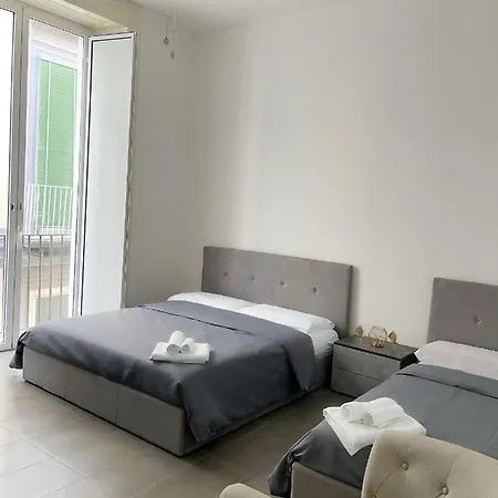 House Naples